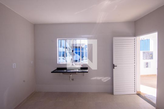 Sala/Cozinha de casa para alugar com 2 quartos, 60m² em Jardim Vila Carrão, São Paulo
