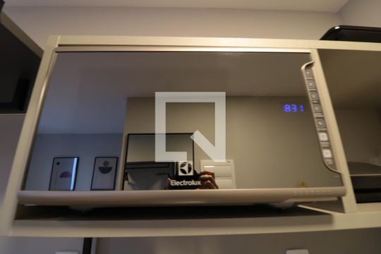 Quarto e Cozinha  - microondas de kitnet/studio à venda com 1 quarto, 19m² em Jardim Brasília (zona Norte), São Paulo