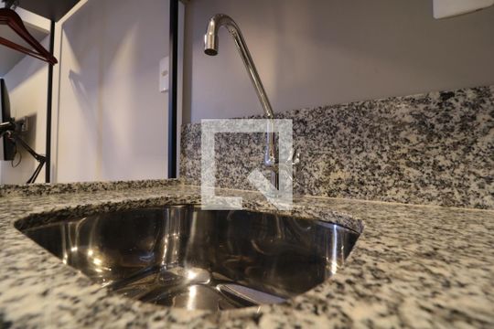 Quarto e Cozinha - pia de kitnet/studio à venda com 1 quarto, 19m² em Jardim Brasília (zona Norte), São Paulo