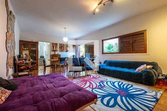 Casa para alugar com 3 quartos, 188m² em Jardim das Bandeiras, São Paulo