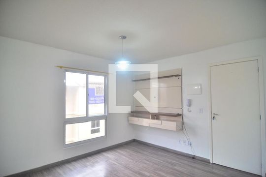 Sala de apartamento para alugar com 2 quartos, 42m² em Igara, Canoas