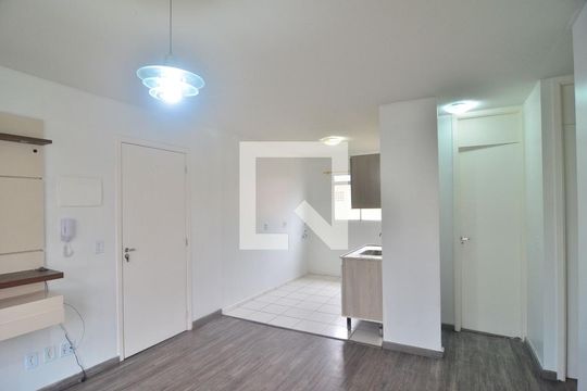 Sala de apartamento para alugar com 2 quartos, 42m² em Igara, Canoas