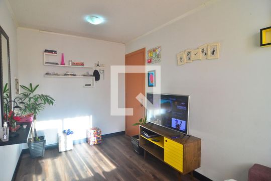 Sala  de apartamento à venda com 2 quartos, 47m² em Olaria, Canoas