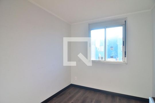 Quarto  de apartamento à venda com 2 quartos, 47m² em Olaria, Canoas