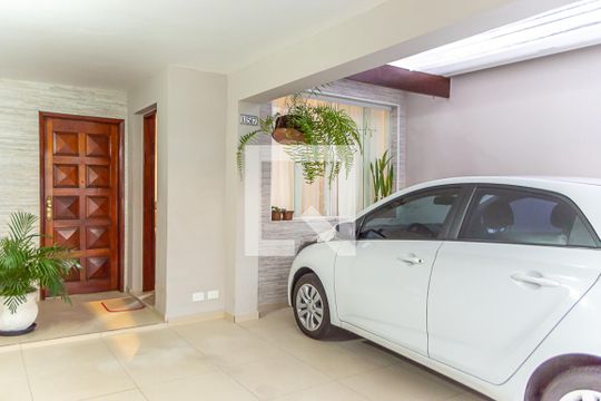 Garagem de casa à venda com 3 quartos, 145m² em Jardim Saracantan, São Bernardo do Campo