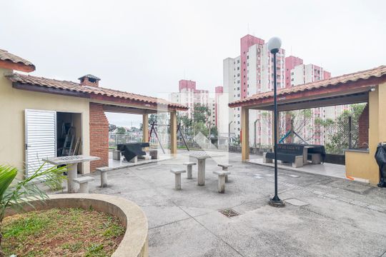 Área da Churrasqueira de apartamento para alugar com 2 quartos, 64m² em Jardim Santa Cristina, Santo André