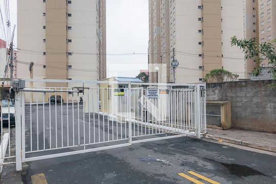 Fachada de apartamento para alugar com 2 quartos, 64m² em Jardim Santa Cristina, Santo André