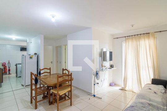 Apartamento para alugar com 2 quartos, 64m² em Jardim Santa Cristina, Santo André