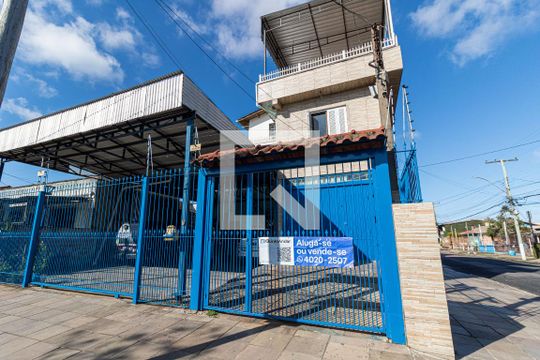 Fachada de kitnet/studio para alugar com 1 quarto, 18m² em Sarandi, Porto Alegre