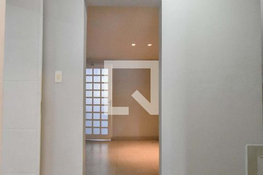 Entrada Social de casa para alugar com 4 quartos, 215m² em Vila Congonhas, São Paulo