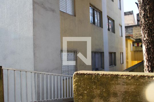 Fachada do Condomínio de apartamento à venda com 2 quartos, 38m² em Vila Carmosina, São Paulo