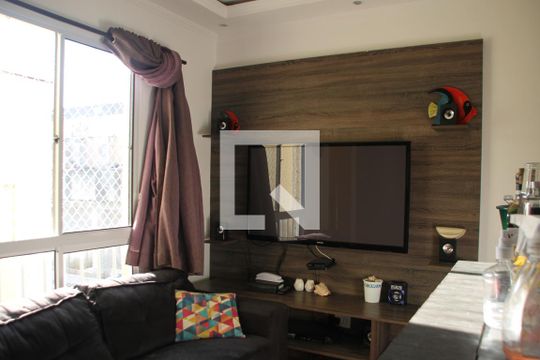 Apartamento à venda com 2 quartos, 38m² em Vila Carmosina, São Paulo