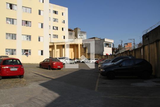 Garagem de apartamento à venda com 2 quartos, 38m² em Vila Carmosina, São Paulo
