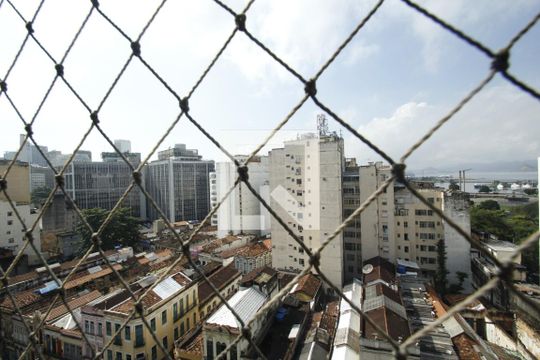 Vista de kitnet/studio para alugar com 1 quarto, 35m² em Centro, Rio de Janeiro