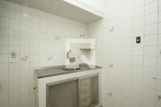 Cozinha de kitnet/studio para alugar com 1 quarto, 35m² em Centro, Rio de Janeiro