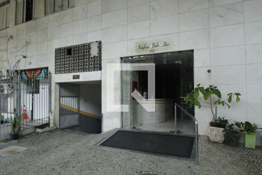 Entrada do Prédio de kitnet/studio para alugar com 1 quarto, 35m² em Centro, Rio de Janeiro