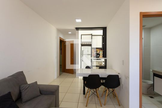 Sala de apartamento à venda com 2 quartos, 51m² em Setor Faiçalville, Goiânia