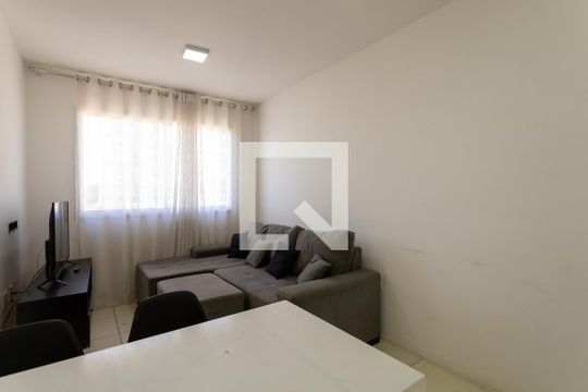 Sala de apartamento à venda com 2 quartos, 51m² em Setor Faiçalville, Goiânia