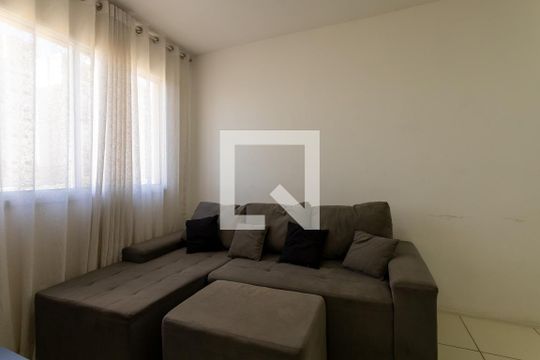 Sala de apartamento à venda com 2 quartos, 51m² em Setor Faiçalville, Goiânia