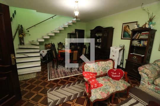 Sala de casa à venda com 3 quartos, 250m² em Jardim Piqueroby, São Paulo