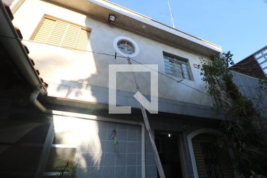 Área comum de casa à venda com 3 quartos, 250m² em Jardim Piqueroby, São Paulo