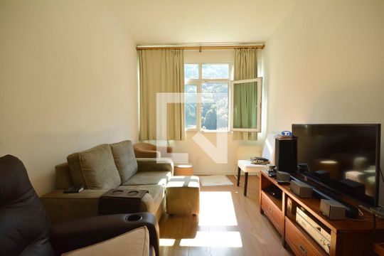 Sala de apartamento à venda com 2 quartos, 64m² em Laranjeiras, Rio de Janeiro