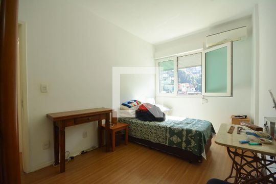 Quarto com suite de apartamento à venda com 2 quartos, 64m² em Laranjeiras, Rio de Janeiro