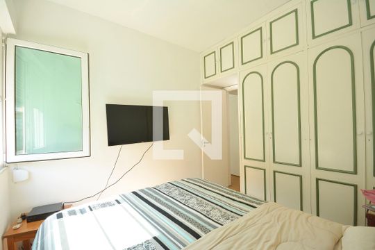 Quarto 1 de apartamento à venda com 2 quartos, 64m² em Laranjeiras, Rio de Janeiro