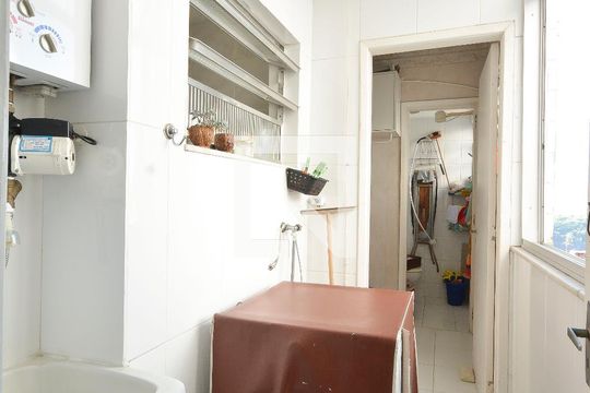 Área de serviço de apartamento à venda com 2 quartos, 64m² em Laranjeiras, Rio de Janeiro