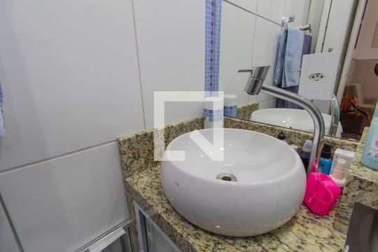 Banheiro de apartamento à venda com 2 quartos, 44m² em Jardim Belem, São Paulo