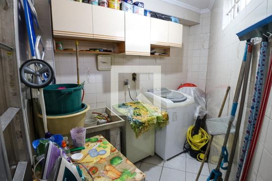 Área de Serviço de casa à venda com 4 quartos, 224m² em Vila Galvão, Guarulhos