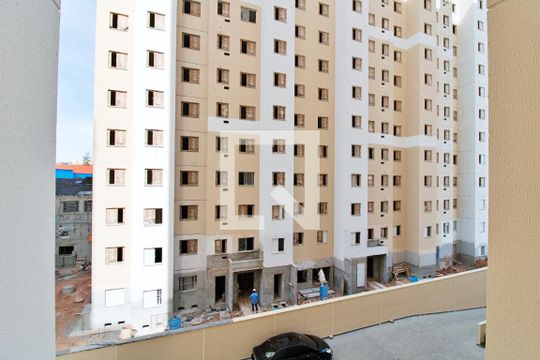Vista da Sala de apartamento para alugar com 2 quartos, 42m² em Vila Plana, São Paulo