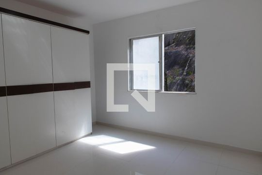 Quarto de apartamento para alugar com 1 quarto, 61m² em Barra, Salvador