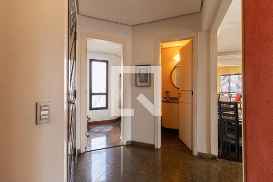 Entrada de apartamento à venda com 5 quartos, 360m² em Aclimação, São Paulo