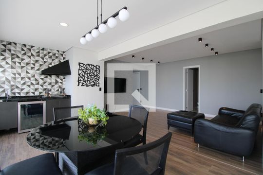 Apartamento para alugar com 3 quartos, 110m² em Santo Amaro, São Paulo