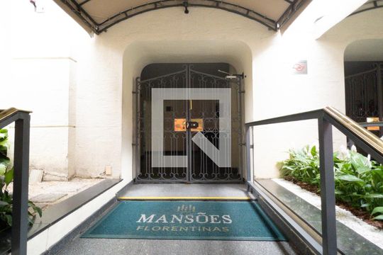 Fachada de apartamento à venda com 2 quartos, 85m² em Vila Nova Conceição, São Paulo