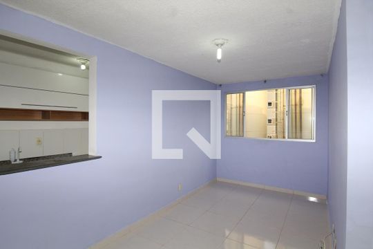 Apartamento à venda com 2 quartos, 54m² em Parada de Lucas, Rio de Janeiro