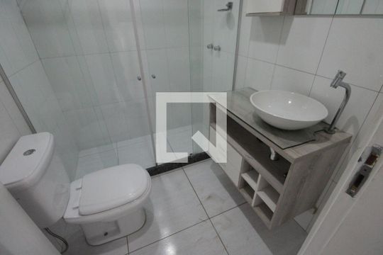 Banheiro Social de casa de condomínio à venda com 3 quartos, 106m² em Todos Os Santos, Rio de Janeiro