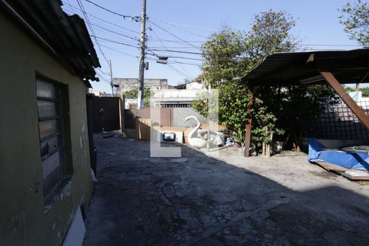 Quintal/Garagem de casa à venda com 2 quartos, 400m² em Vila Libanesa, São Paulo