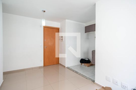 Sala de apartamento para alugar com 2 quartos, 44m² em Jardim Iris, São Paulo