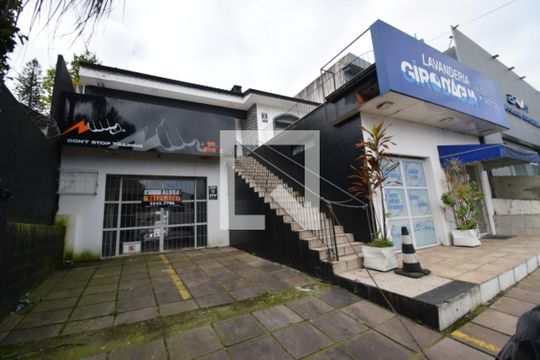 Fachada de casa para alugar com 4 quartos, 416m² em Tristeza, Porto Alegre
