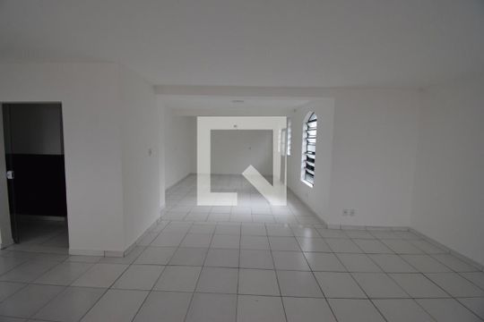 Sala de casa para alugar com 4 quartos, 416m² em Tristeza, Porto Alegre