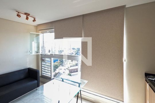 Sala/Cozinha/Quarto de kitnet/studio para alugar com 1 quarto, 28m² em Macedo, Guarulhos