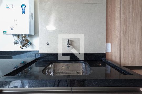 Sala/Cozinha/Quarto de kitnet/studio para alugar com 1 quarto, 28m² em Macedo, Guarulhos