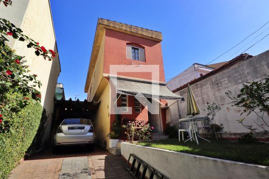 Fachada de casa à venda com 4 quartos, 300m² em Vila Metalúrgica, Santo André