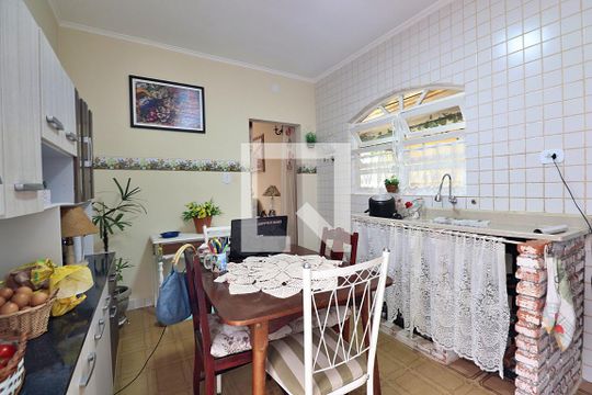 Cozinha de casa à venda com 4 quartos, 300m² em Vila Metalúrgica, Santo André