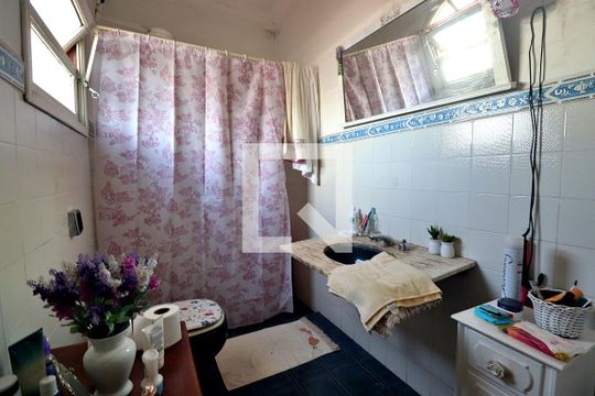 Banheiro do Quarto 1 de casa à venda com 4 quartos, 300m² em Vila Metalúrgica, Santo André