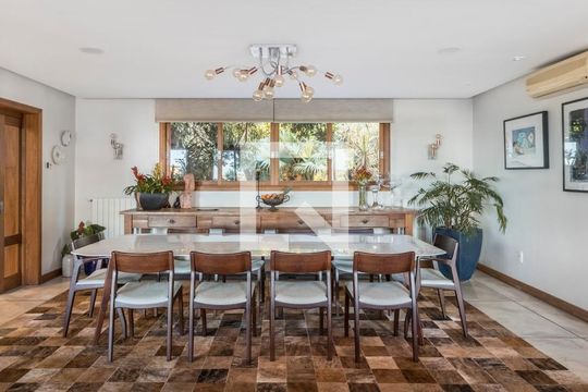 Sala de casa à venda com 4 quartos, 900m² em Vila Assunção, Porto Alegre