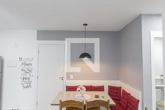 Sala de apartamento para alugar com 2 quartos, 40m² em Jardim América da Penha, São Paulo