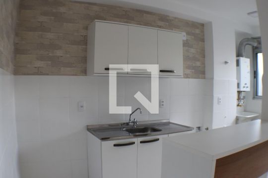 Cozinha de apartamento para alugar com 2 quartos, 55m² em Pechincha, Rio de Janeiro